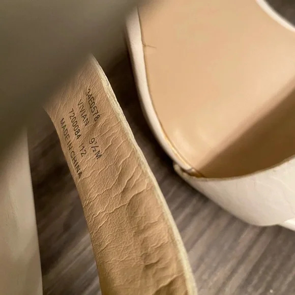 Calvin Klein Vivian heels 9.5 - Picture 8 of 8